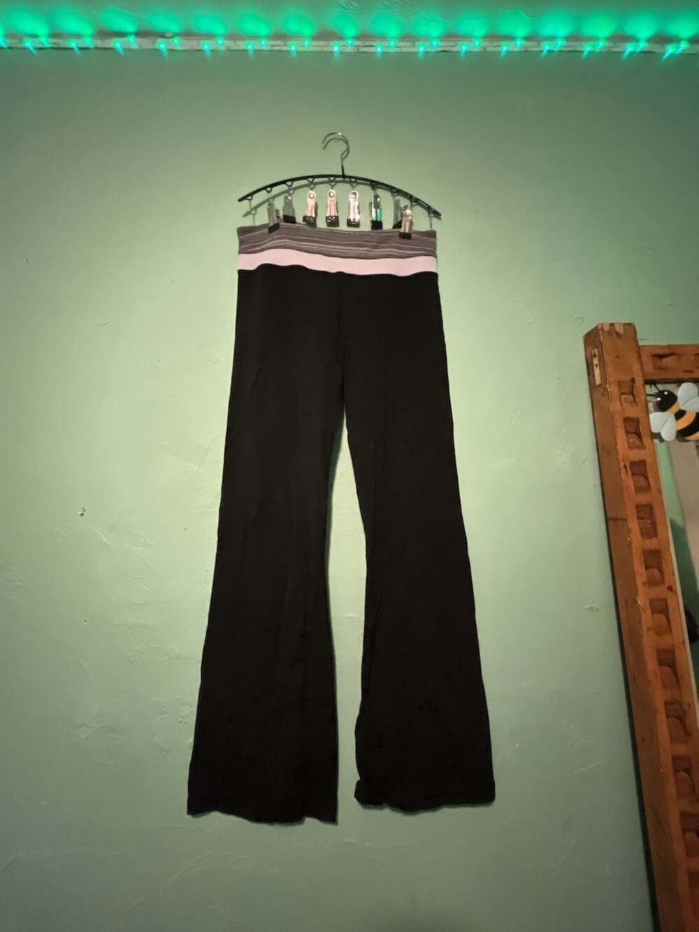 Lululemon Groove Pant Black / Wee Are From Space White April Multi / Flash -